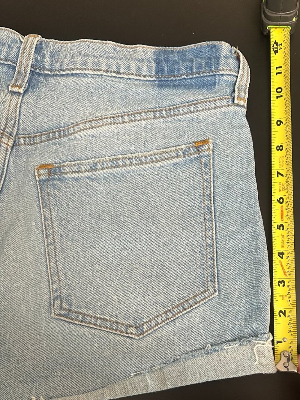 Abercrombie & Fitch “The Mom Short” – Size 6 – High Rise - Picture 4 of 4